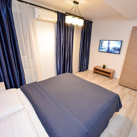 Shabbat Apartments Boekarest Buitenkant foto